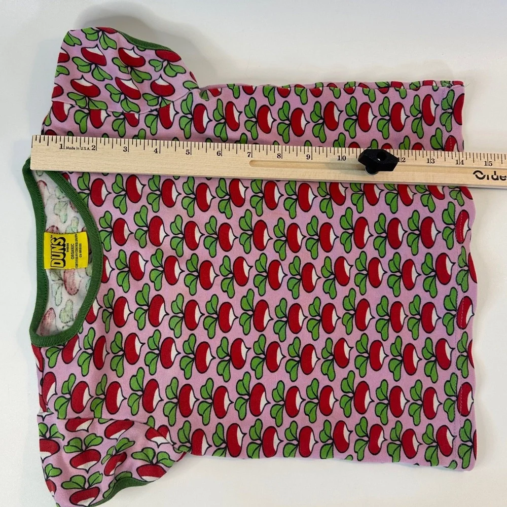 DUNS Sweden Organic Cotton Radish Kids Tee Size‎ 110 4-5yrs HTF